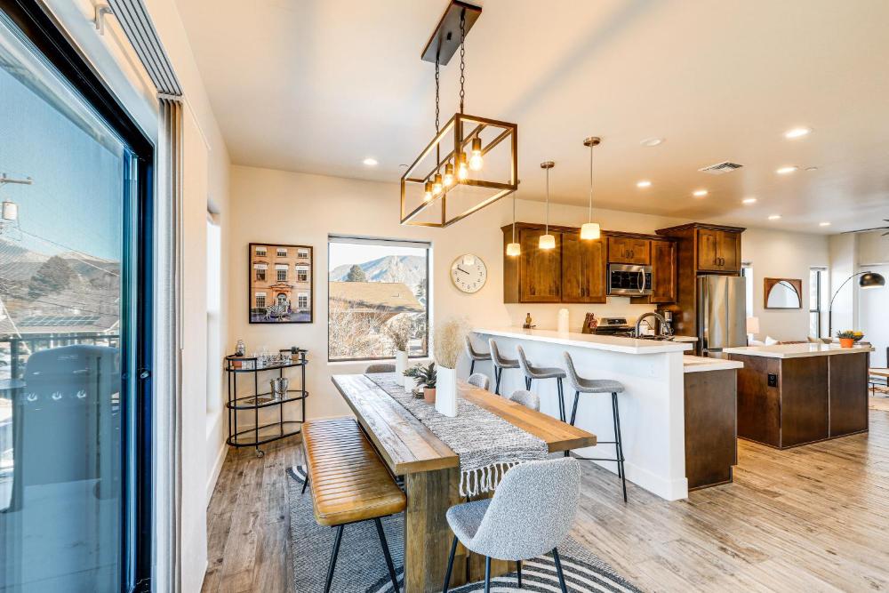 Flagstaff Townhome Near Downtown with Mountain Views
